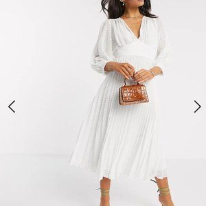 ASOS DESIGN pleated batwing midi dress in chevro